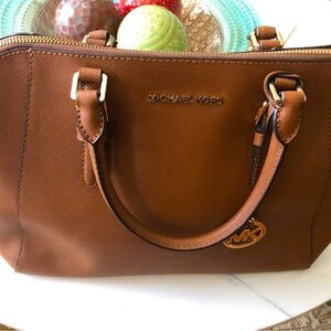 🌹Women’s Michael Kors handbag